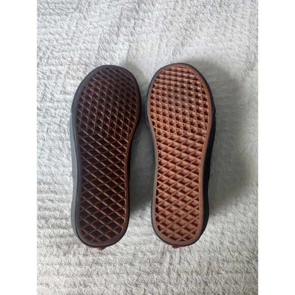 VANS Classic Slip on Black Canvas Mono Chrome Men Size 7 Women Size 8.5 - Picture 3 of 8